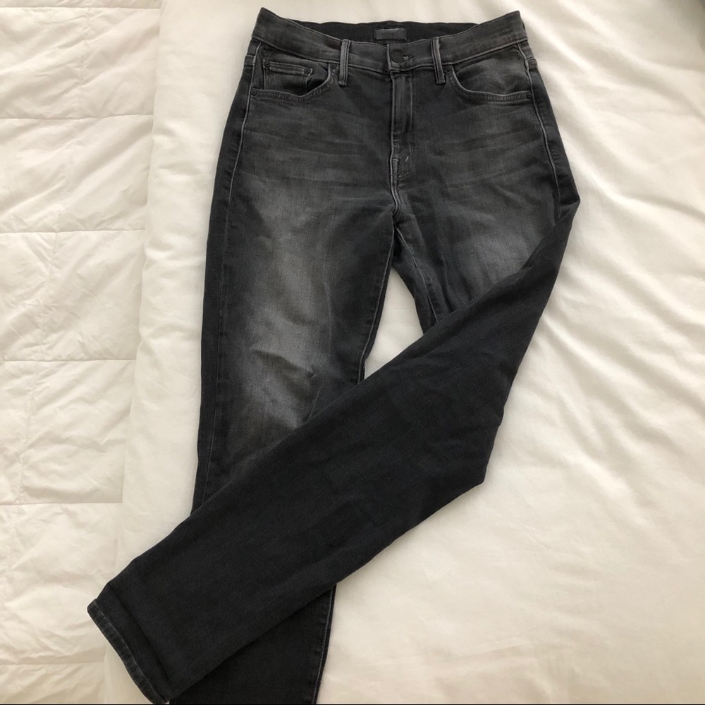 MOTHER High Waisted Looker Jeans in Dark Grey